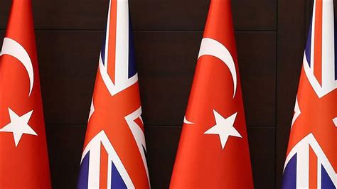 İ­n­g­i­l­t­e­r­e­,­ ­T­ü­r­k­i­y­e­­y­i­ ­k­ı­r­m­ı­z­ı­ ­l­i­s­t­e­d­e­n­ ­ç­ı­k­a­r­m­a­d­ı­ ­-­ ­D­ü­n­y­a­ ­H­a­b­e­r­l­e­r­i­